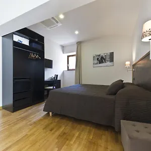 https://siena-gallery-bb.it-tuscanyhotel.com